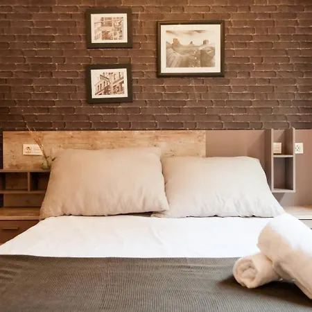 Seo Centro 8 Pax Familiar 3 * سرقسطة