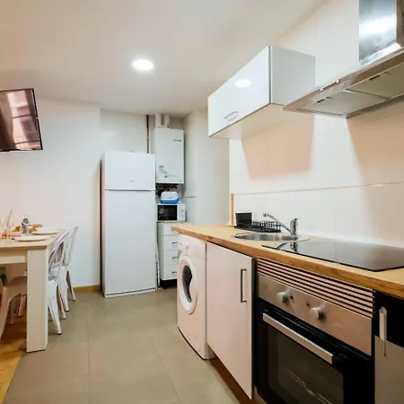 Seo Centro 8 Pax Familiar 3 * 사라고사