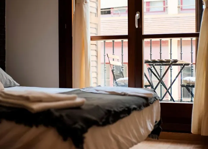 Seo | Centro 8 Pax Familiar | 3 *