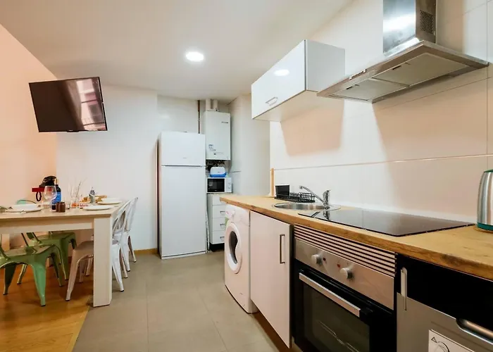 Seo | Centro 8 Pax Familiar | 3 * Zaragoza